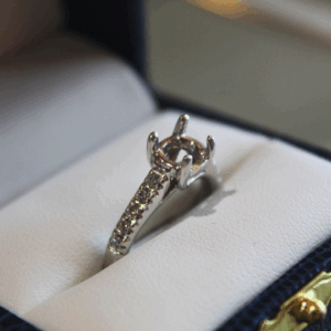 Classic Diamond Engagement Setting
