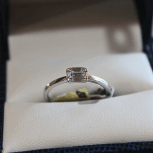 White Gold Ring - 7645