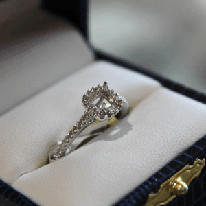 White Gold Ring - 091