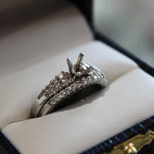 White Gold Ring - 2102