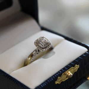 White Gold Ring - 4153