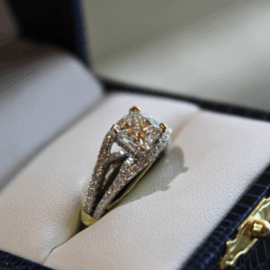 White Gold Ring - 4202