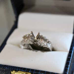 White Gold Ring - 0121