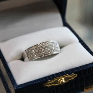 White Gold Ring - 557